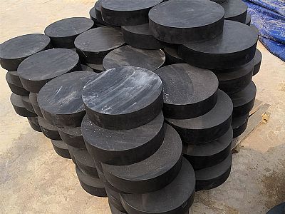 德化县板式橡胶支座由若干层橡胶片与薄钢板经加压硫化